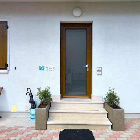 Sg Rooms - Casa Laura เปสเคียรา เดล การ์ดา ภายนอก รูปภาพ