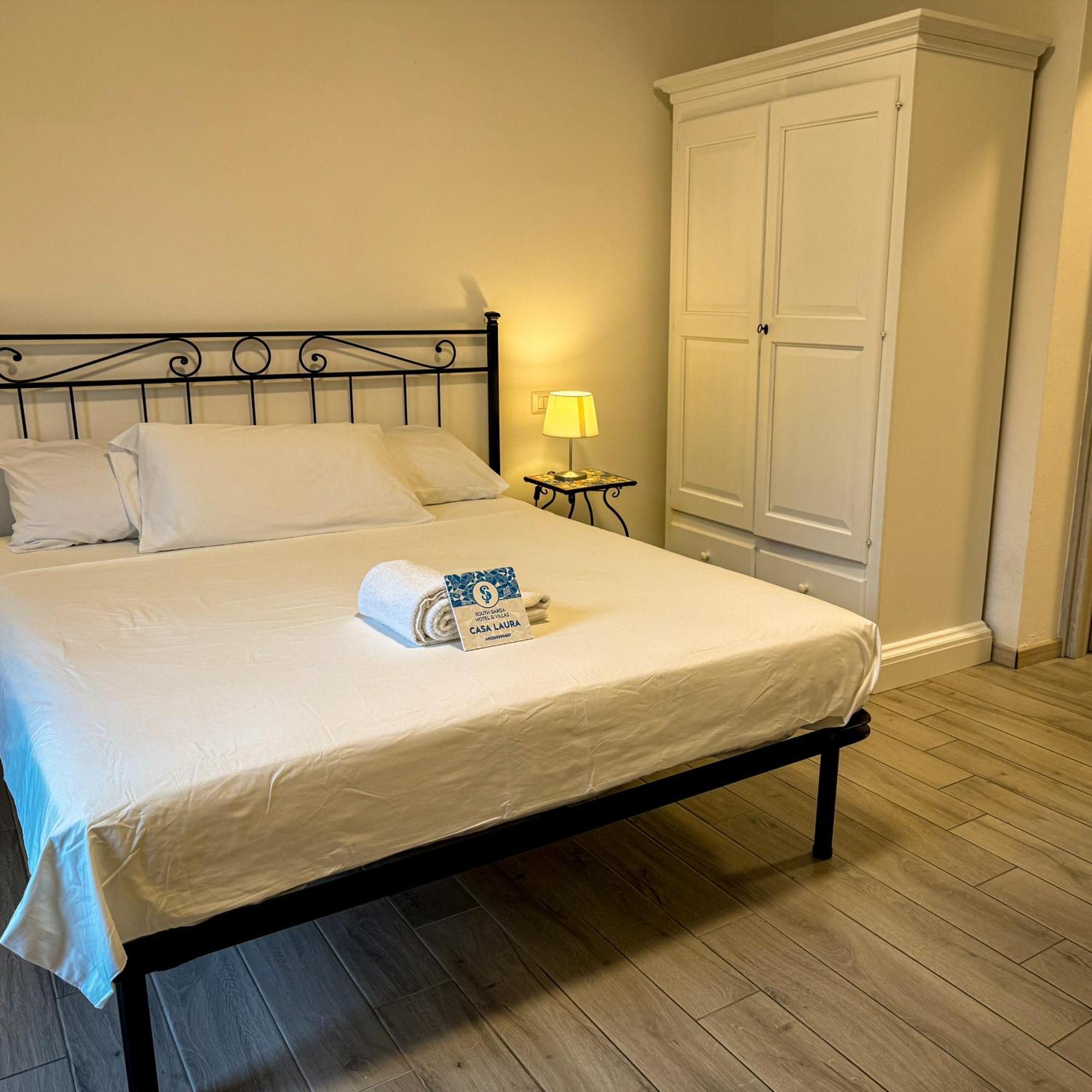 Sg Rooms - Casa Laura เปสเคียรา เดล การ์ดา ภายนอก รูปภาพ